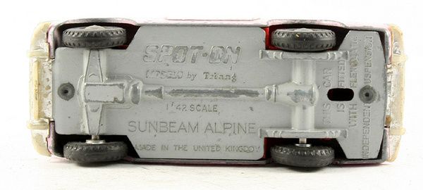 TRIANG SPOT ON 142 SCALE SUNBEAM ALPINE SPORTS CAR  