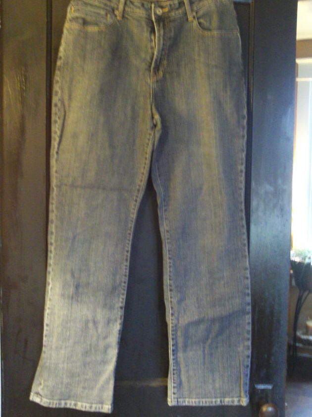 Chicos Platinum Jeans Size 2 EUC  