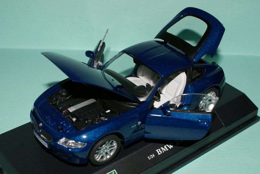 BMW Z4 124 diecast metal model 1/24 scale  