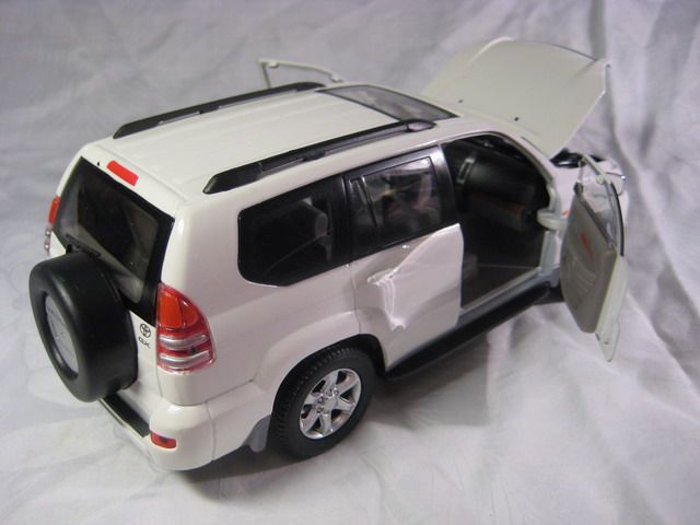   Prado white Cararama Diecast Car Collection Model 124 1/24  