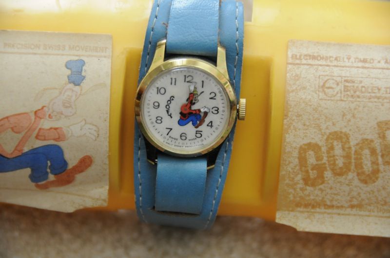 Disney Goofy Bradley Watch NIB Blue Band  