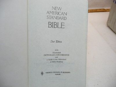 New american standard bible words of christ in red very old vintage 