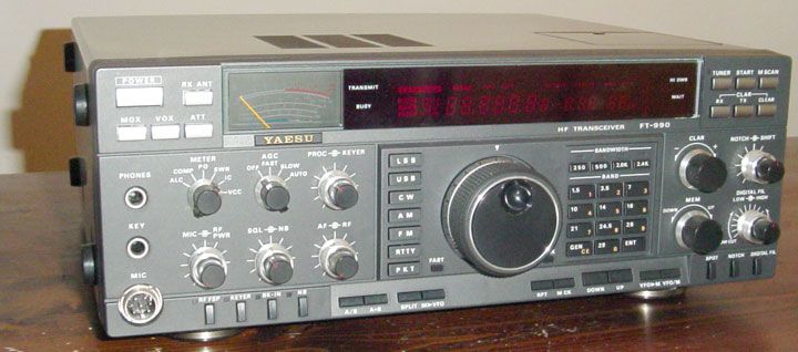 Yaesu FT 990 ALL MODE HF Transceiver original box  