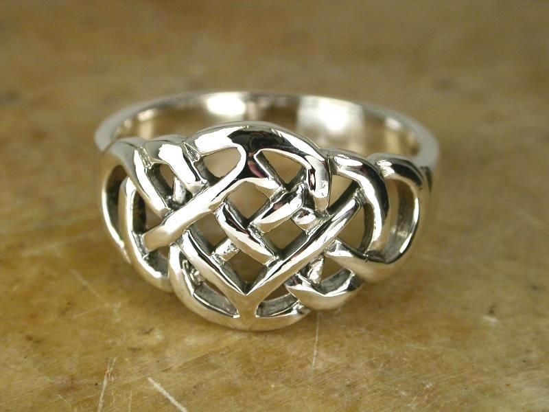 AWESOME LARGE STERLING SILVER CELTIC KNOT RING size 9  