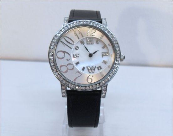   Leather Butler & Wilson Sparkling Crystal Mother of pearl Watch  