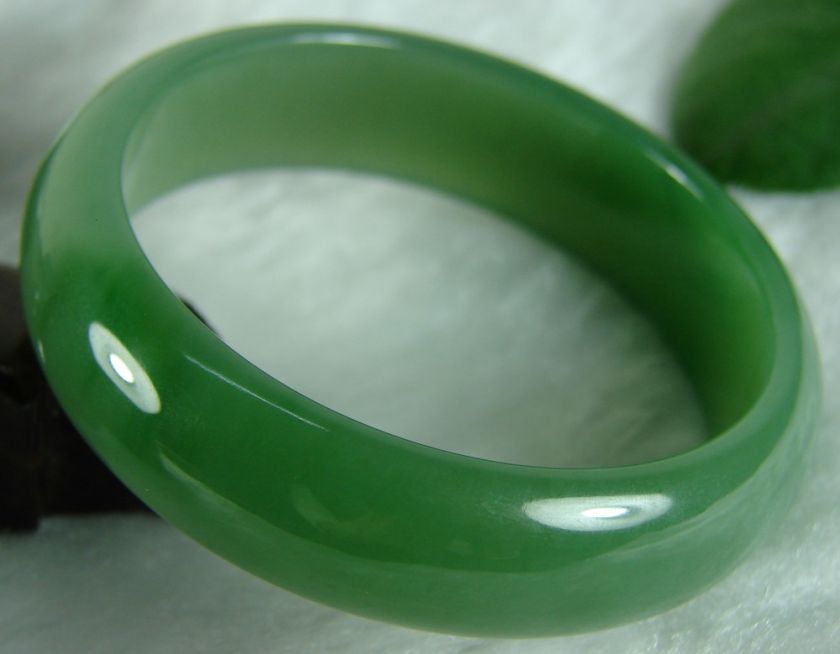 Certified Natural Green Chinese Hetian Nephrite Jade Bangle 