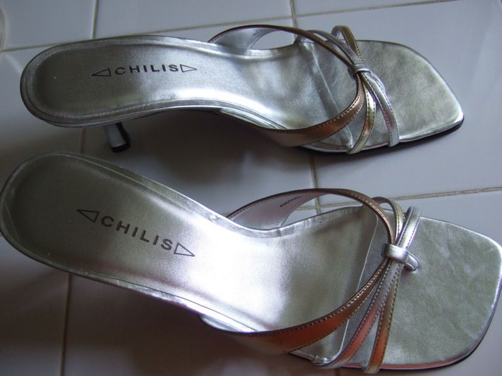 Chilis Metallic Strappy Slides Heels Size 9.5 New+Box  