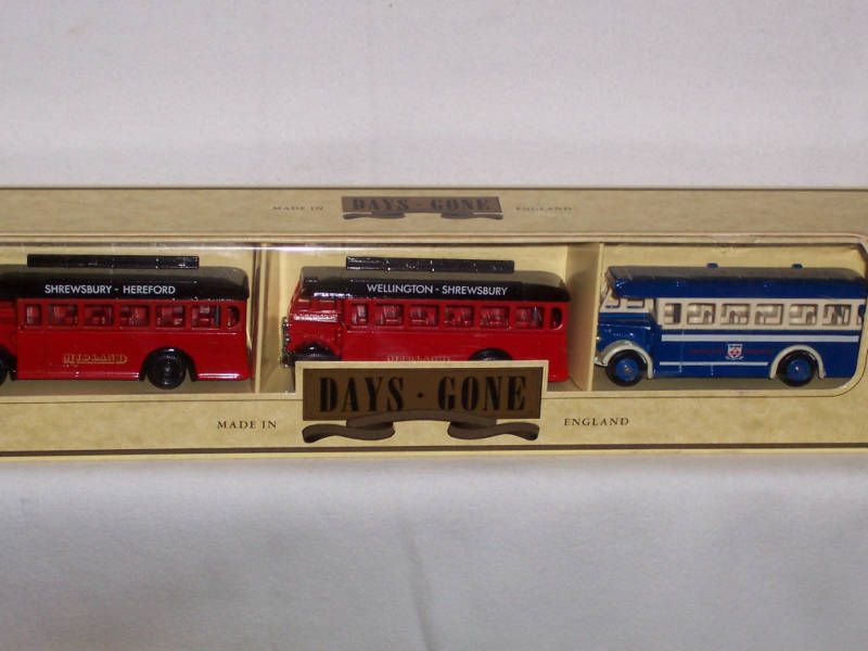 3pc CODE 3 #17 AEC REGAL BUS SET. MIDLAND BUS SERVICE  