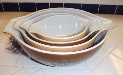 PYREX NESTING BOWLS WOODLAND SET OF 4 MIXING CINDERELLA  