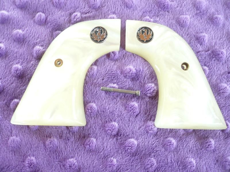 RUGER IMITATION PEARL GRIPS FOR XR3 OLD VAQUERO AND BLACKHAWK 