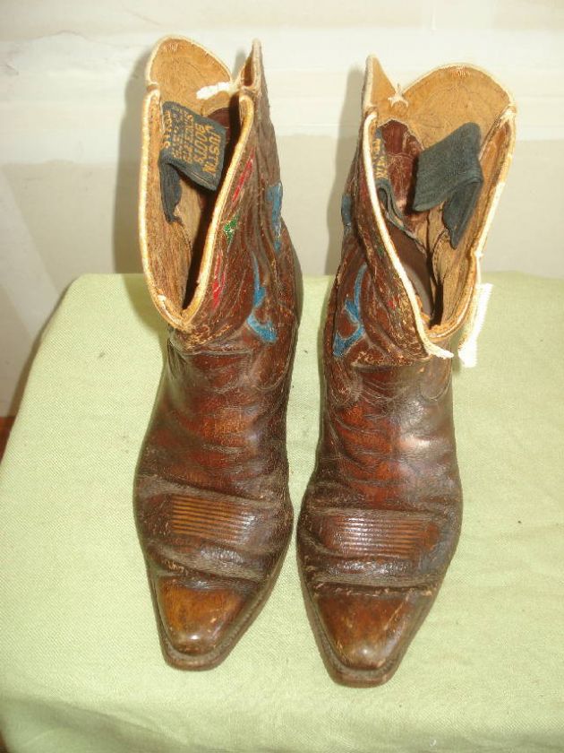 JUSTIN LADIES VINTAGE PEE WEE COWBOY DISTRESSED BOOT 8  