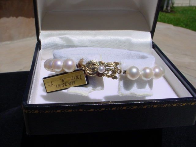 18K ~MIKIMOTO~7.5 MM x 7 MM ~ PEARL BRACELET~7 LONG  