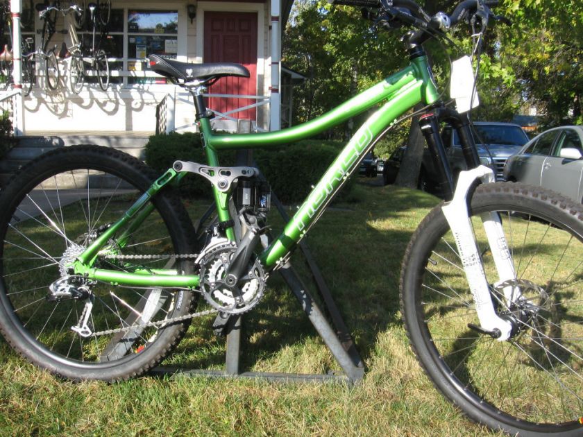   LT 3 MEDIUM Green All Mt 5/6 Travel 2008 Specialized license susp