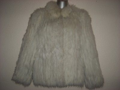 Stunning VINTAGE SAGA FOX Fox Fur Coat With Satin Liner and 2 front 