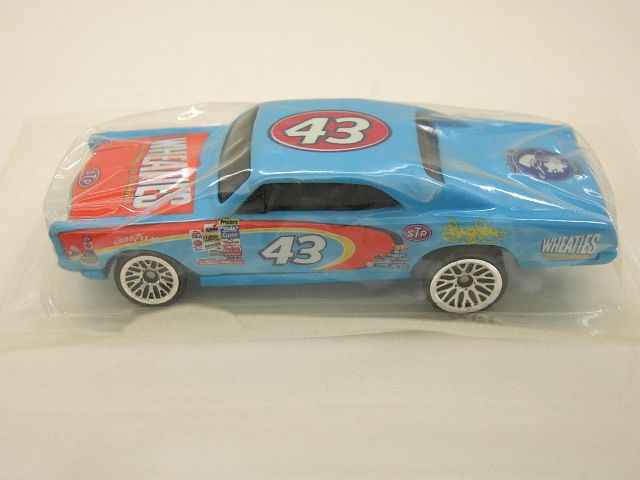 2003 Wheaties Cereal #43 Hot Wheels 67 Pontiac GTO