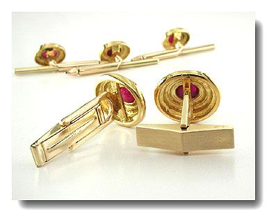 VINTAGE NATURAL STAR RUBY 18KT GOLD CUFF LINK STUD SET  