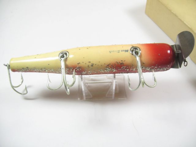 VINTAGE BLUE STREAK SALTWATER WOOD STRIPER SURF FISHING LURE  