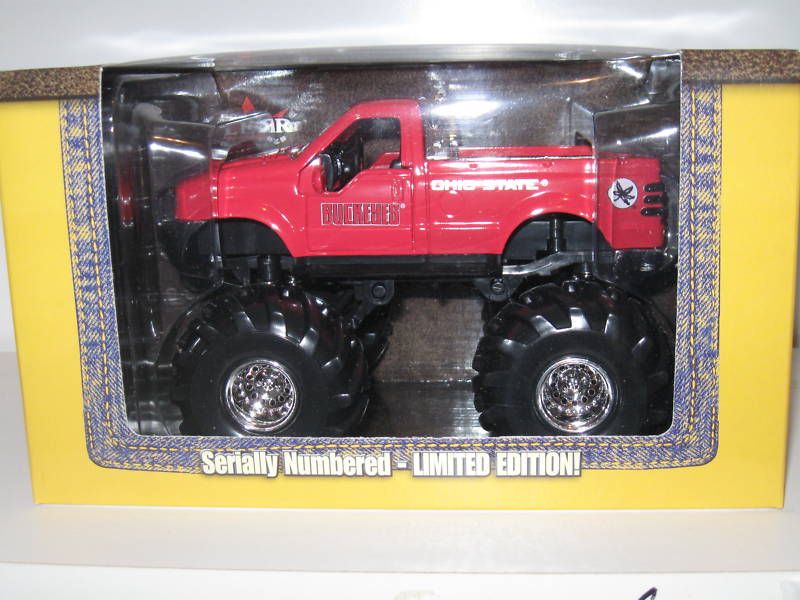 2002 Ohio State Buckeye Diecast Fleer1/32 Monster Truck  