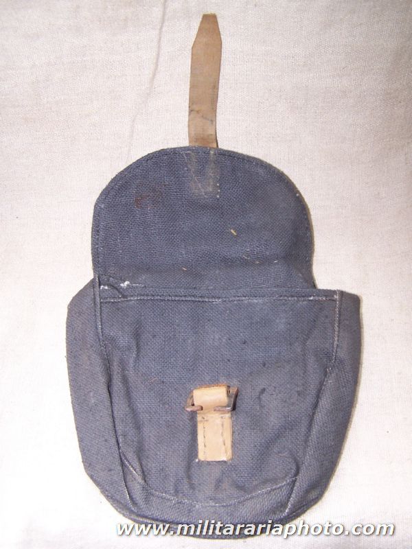 WW2 Soviet Red Army PPSch 41 grey canvas ammo pouch.  