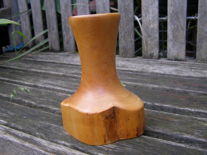 ANTIQUE VINTAGE CARVED WOODEN HUON PINE TASMANIA VASE  