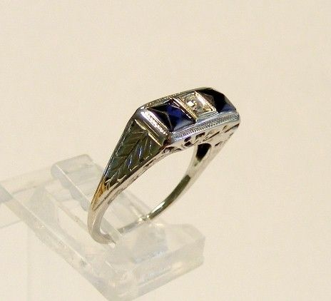 DECO VINTAGE 14K WHITE GOLD .85cttw FANCY SQUARE CUT SAPPHIRE 