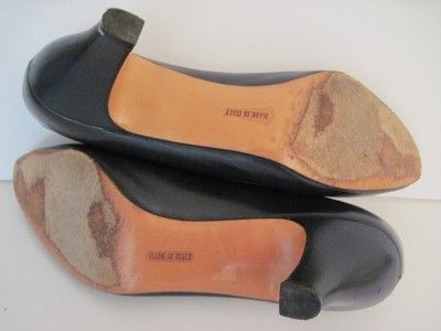 VTG Salvatore Ferragamo Navy Leather Heels Pumps 7 AA  