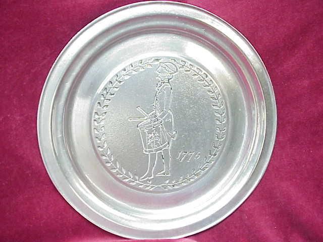 WILTON PEWTER Drummer Centennial Plate 1776 1976 RWP  