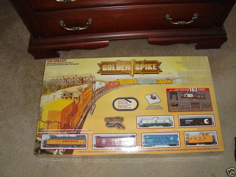 Bachmann HO Scale Golden Spike Train Set MINT  