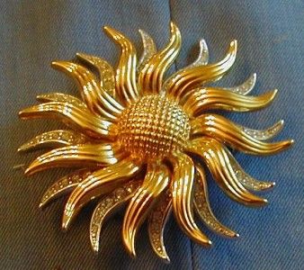 KENNETH JAY LANE SUNFLOWER PIN/PENDANT  