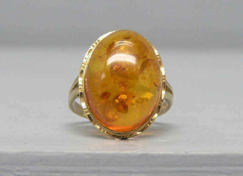 Beautiful 14k Gold Amber Ring Sz 7 1/4  