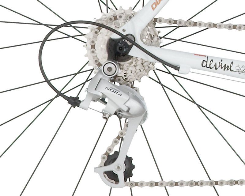 Diamondback Airen 1 Womens Road Bike 2011  