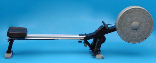 This rowing machine has been tested and is working perfectly. The foot 