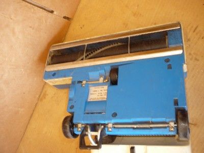 WINDSOR VERSAMATIC VSE 1/3 14 COMMERCIAL VACUUM  